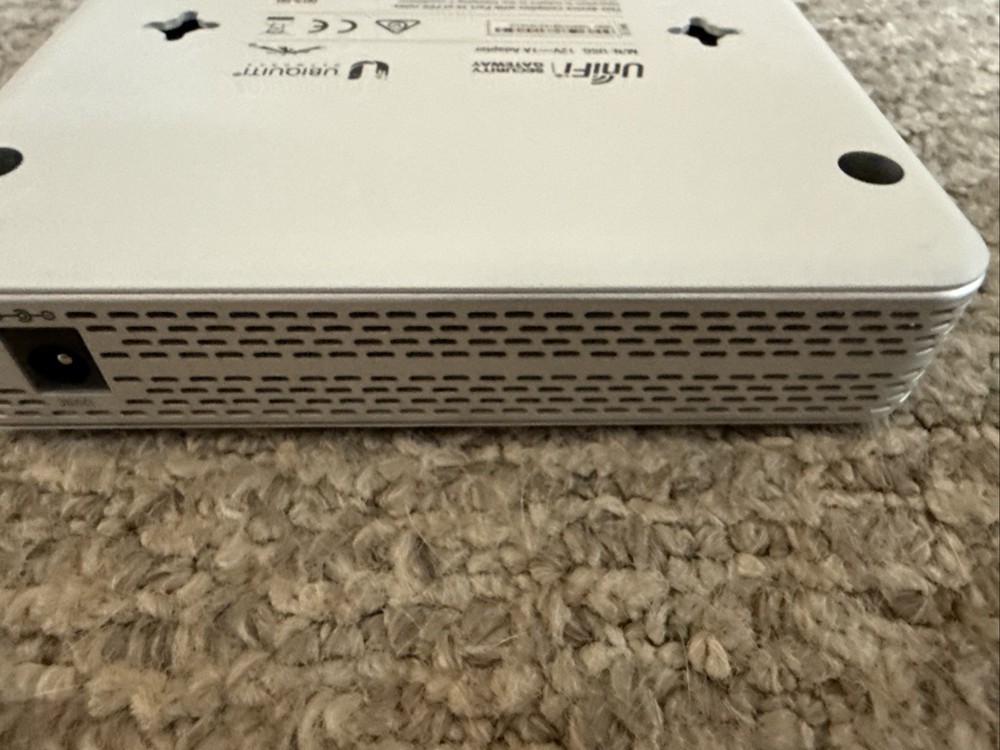 Ubiquiti Networks UniFi Security Gateway