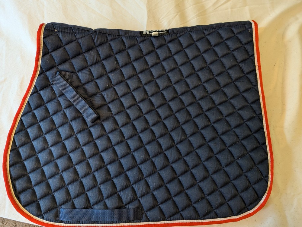 Roma saddle pad, navy blue with red trim