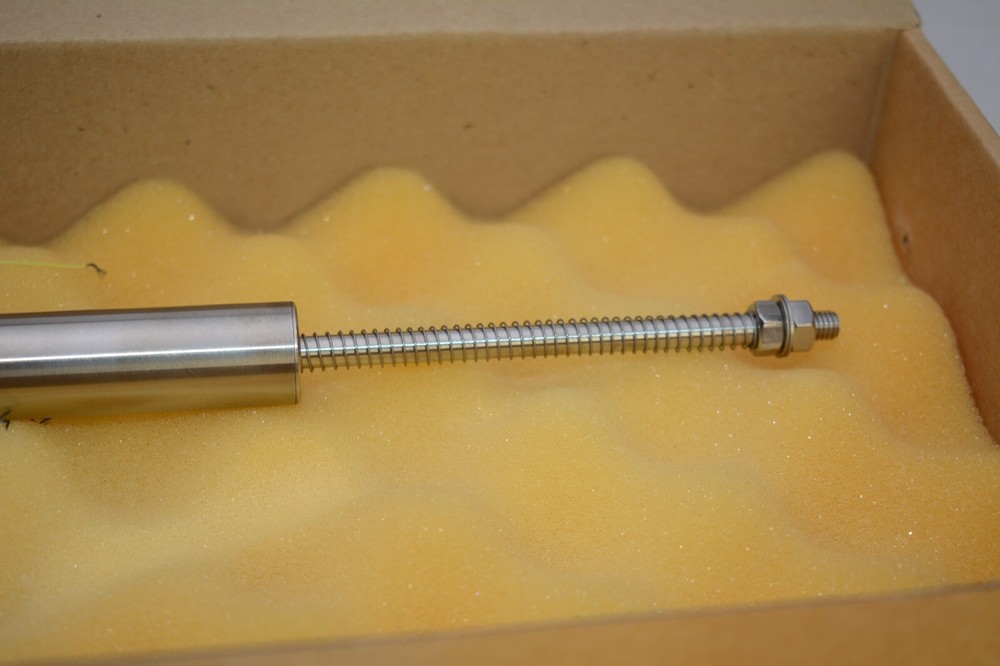 OMEGA ENGINEERING LD620-25 / LD62025 Displacement Transducer Linear Position