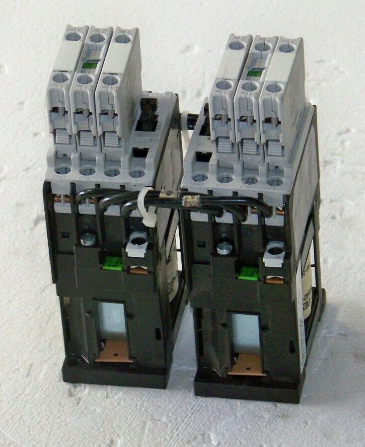 CRLOF3122 Siemens reversing contactor 24 volt dc will inter lock electrically