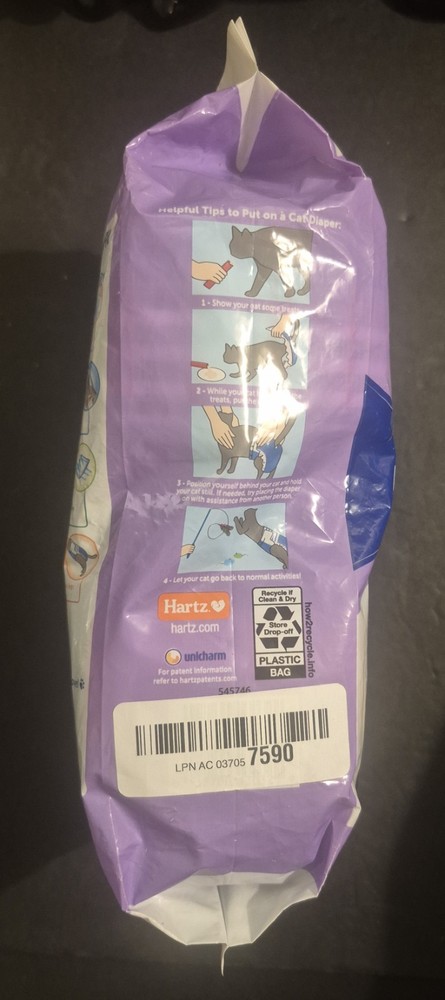 Hartz Comfitables Cat Diapers Extra Small, 16 Count, Comfortable & Secure Fit