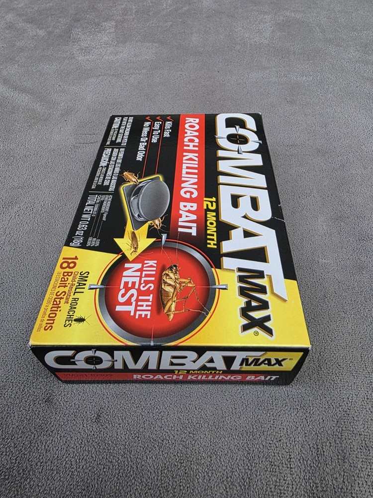 Combat Max 12 Month Roach Killing Bait, Small Roach Bait Station, (18)