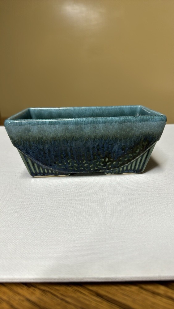 Hull Pottery USA 75 Footed Green with blue drip glaze Rectangular Planter