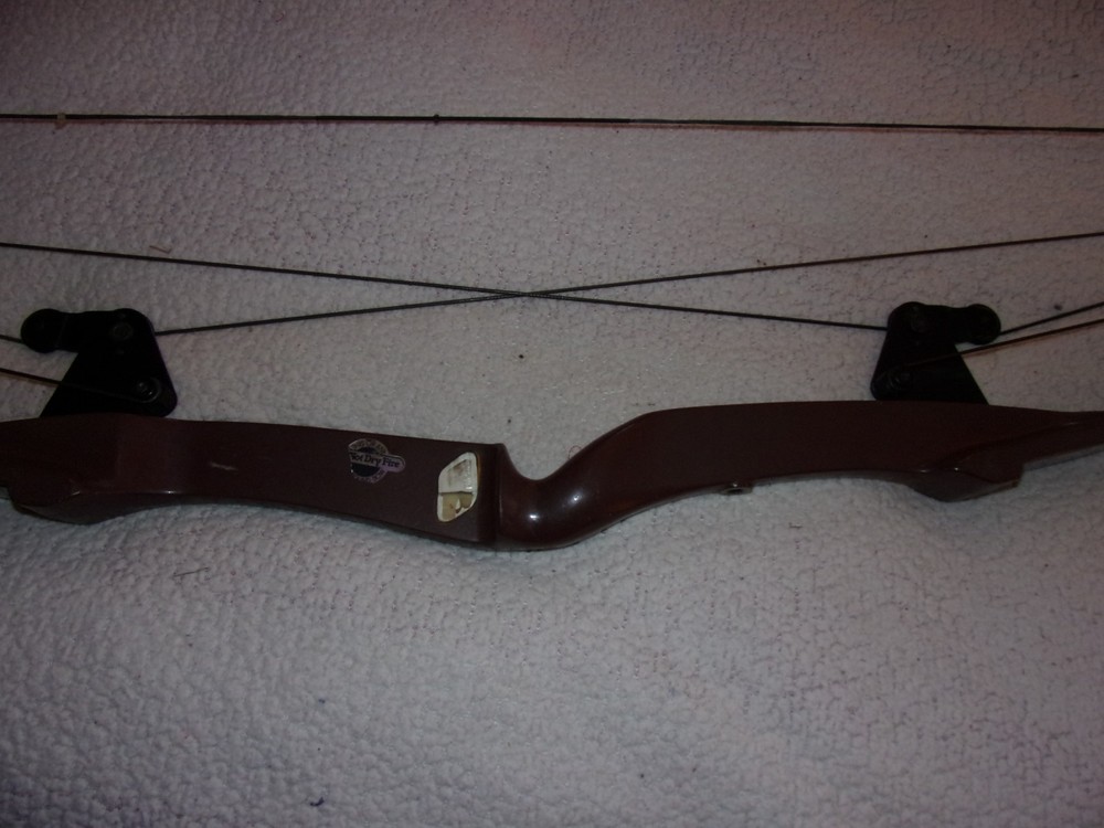 Vintage Bear Archery Whitetail Hunter Compound Bow