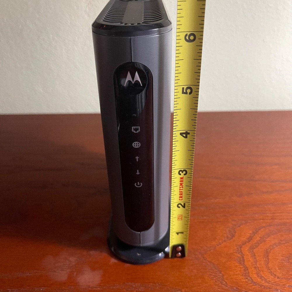 MOTOROLA 16x4 DOCSIS 3.0 Cable Modem - Model MB7420 - READ description...