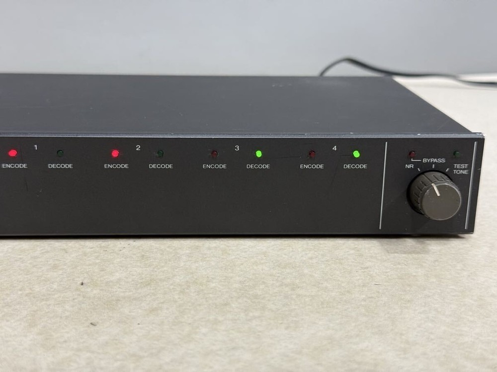 FOSTEX Model 3040 Dolby C NR Noise Reduction Unit