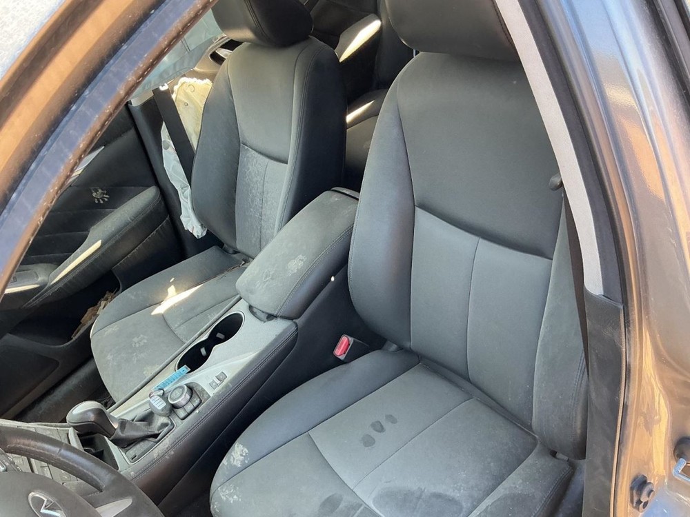 Q50 2016 Glove Box 5012354