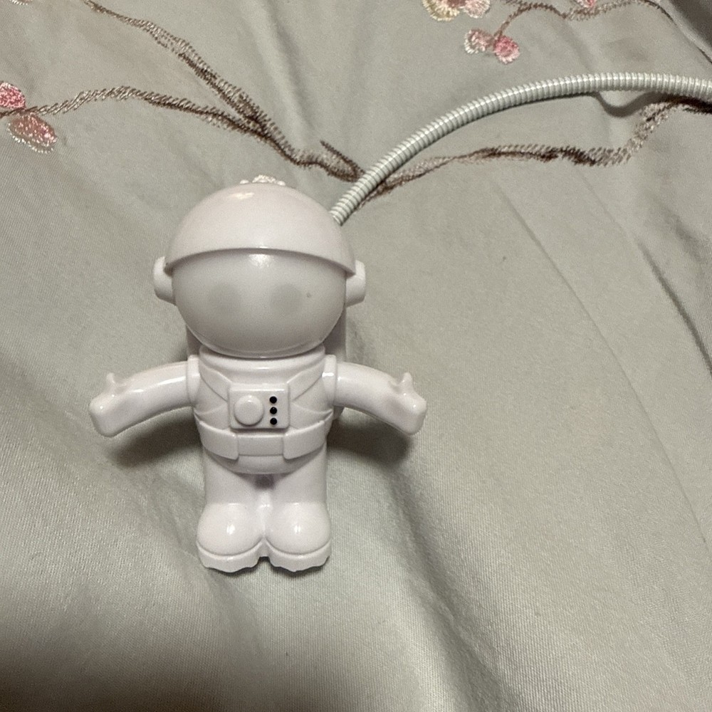 USB Astronaut LED Computer Light NASA Space Lamp Accessory Laptop Desktop