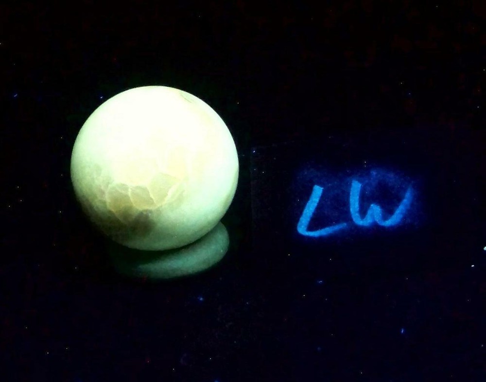 Fluorescent Onyx 25mm Sphere for Collection 4887