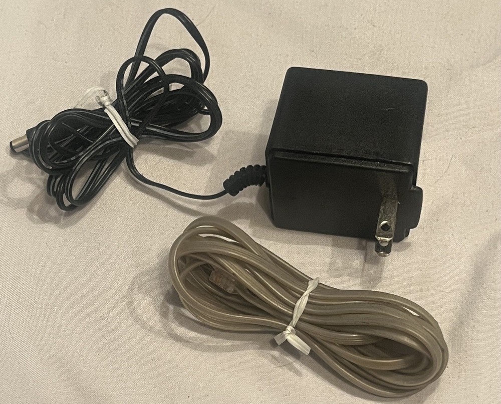 Identity External Modem ID2400E 2400 Bps w/Cords & Manual