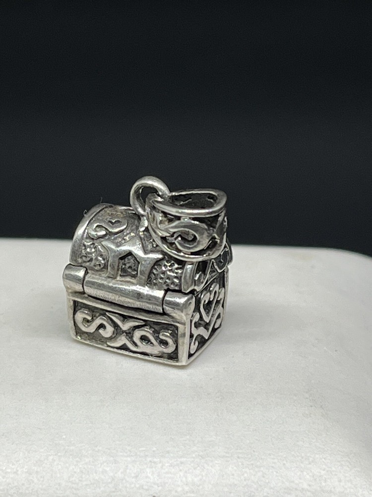 Vintage Sterling Silver Trinket Box Charm