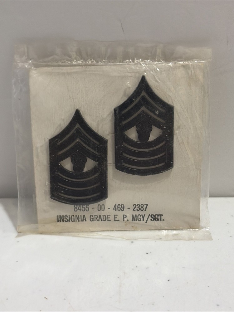 Master Gunnery Sergeant E9 USMC black collar insignia chevrons NEW pin clutch