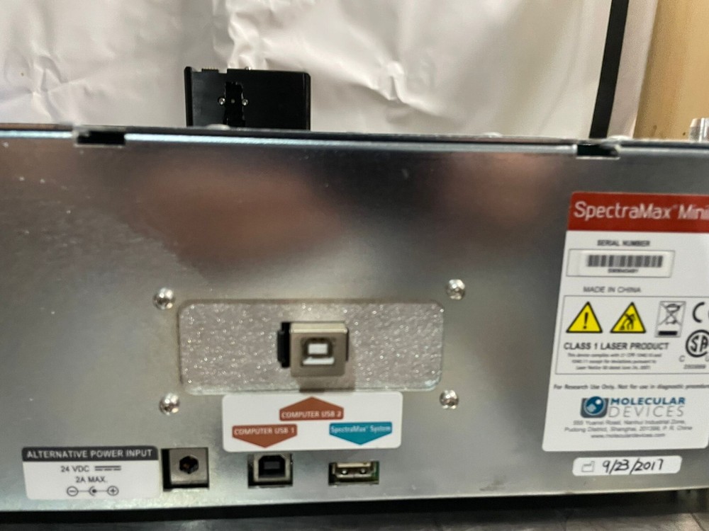Molecular Devices MiniMax 300 Imaging Cytometer Unit.