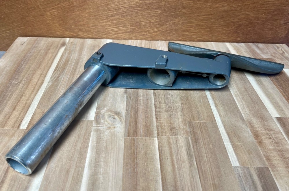 Shopsmith 8" Tool Rest Assembly (MARK 7/MARK V 510/520) EXCELLENT CONDITION