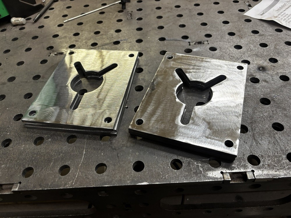 Miller Key Hole Trailer Plate With Bolt Holes