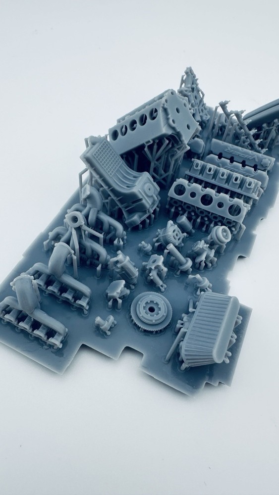 Dodge Viper V10 Engine 1/25