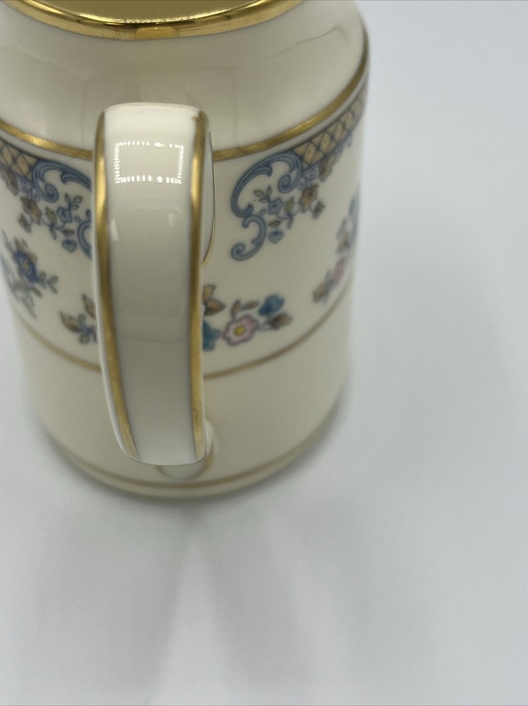 Minton Avonlea Creamer