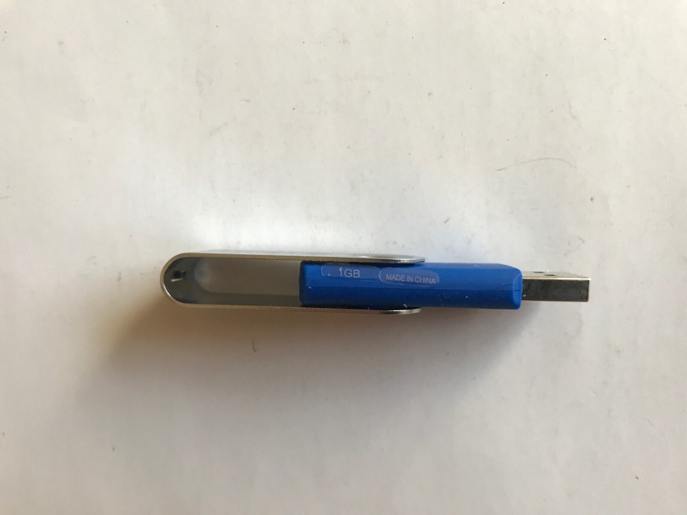 USB drive 1GB with IEEE logo