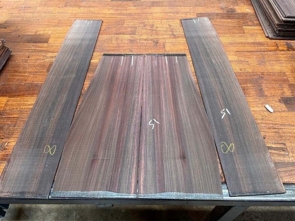 INDIAN ROSEWOOD BACK AND SIDE SET . Same Item