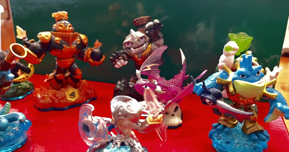 Wii Accessories "Sky Landers" Bundle 9 Characters For Wii Console- USED