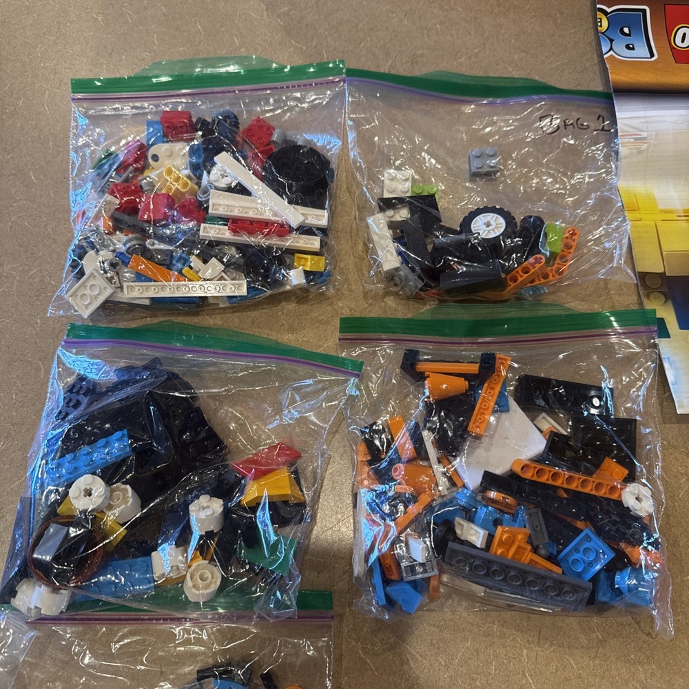 LEGO Boost Creative Toolbox (17101) Coding STEM Learning Toy Complete Sealed Bag