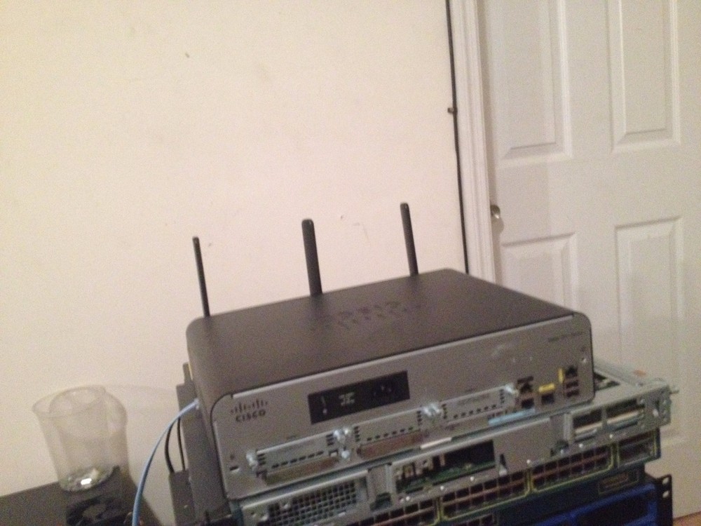 Cisco 1941W-A/K9 Wireless Lan Integrated Services Modular Router