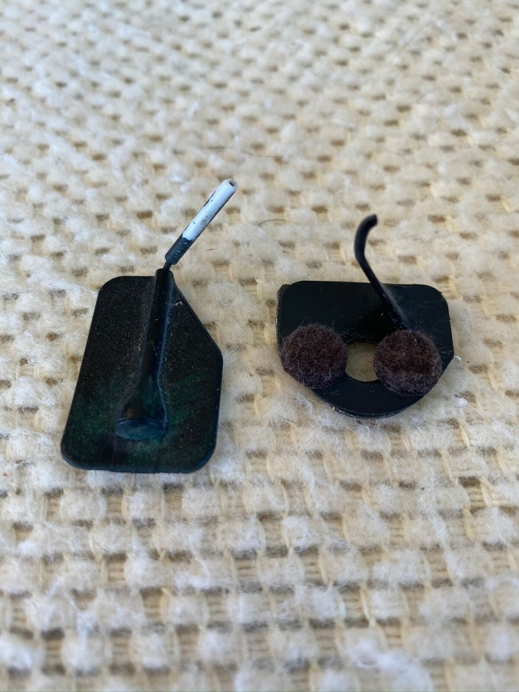 Lot of 2 Flipper Rests