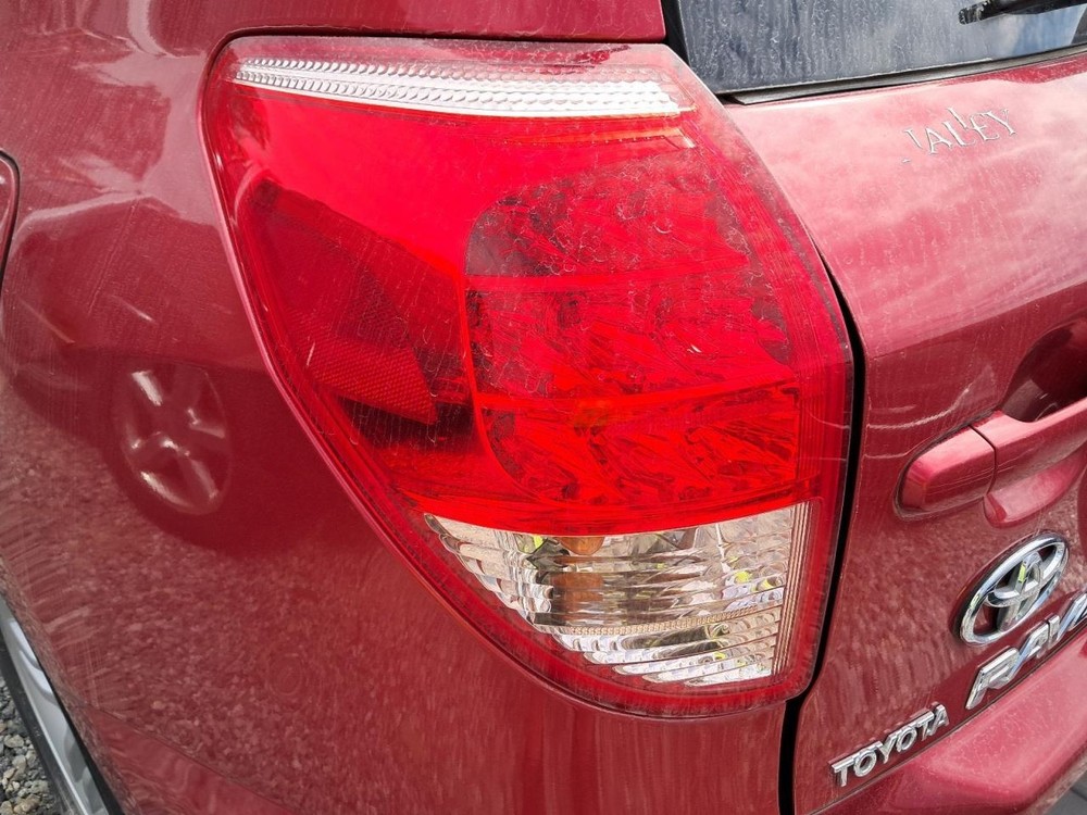 RAV 4 2007 Glove Box 4773989