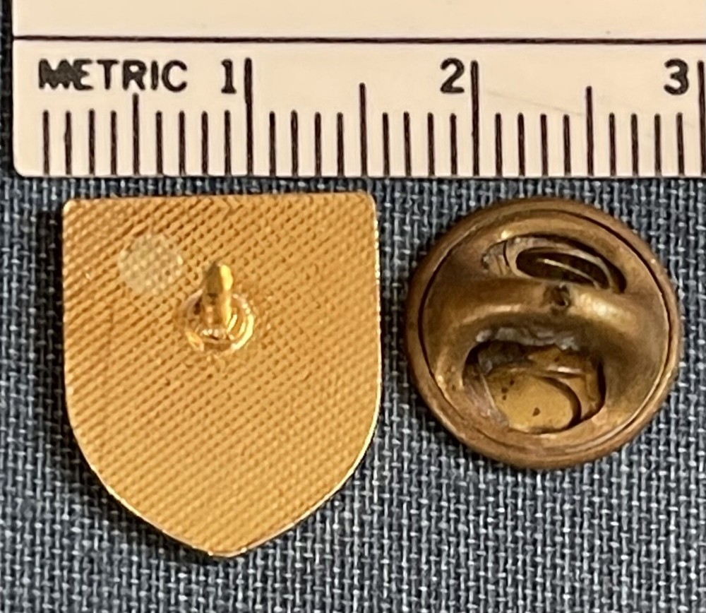 OKEEFE BEER BREWERY CANADA PIN..TM512