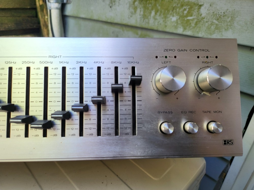 Vintage Realistic 31-2000A Stereo Frequency Equalizer EQ Tested 😄😍😎