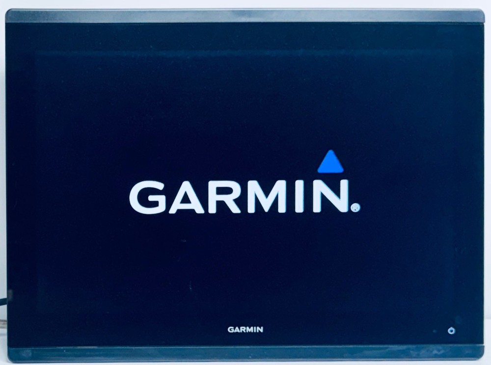 Garmin GPSMAP 8617 Premium Full HD Touchscreen Chartplotter Display