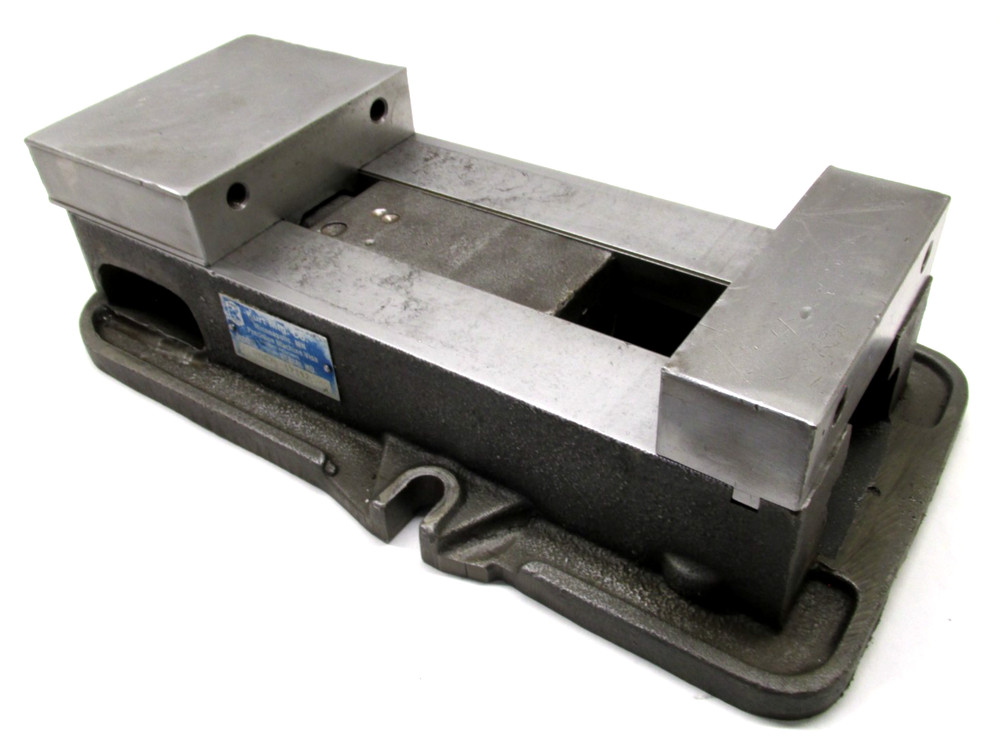 KURT ANGLOCK 6" MILLING MACHINE VISE - #D675