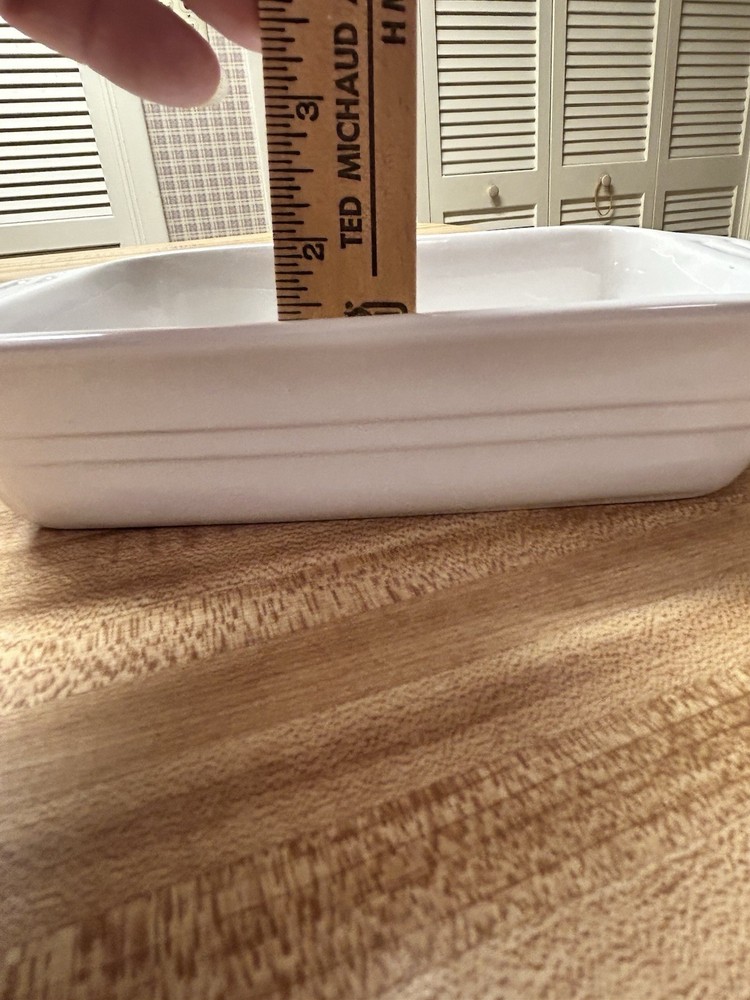 Le Creuset Stoneware Small Rectangular Baker, White
