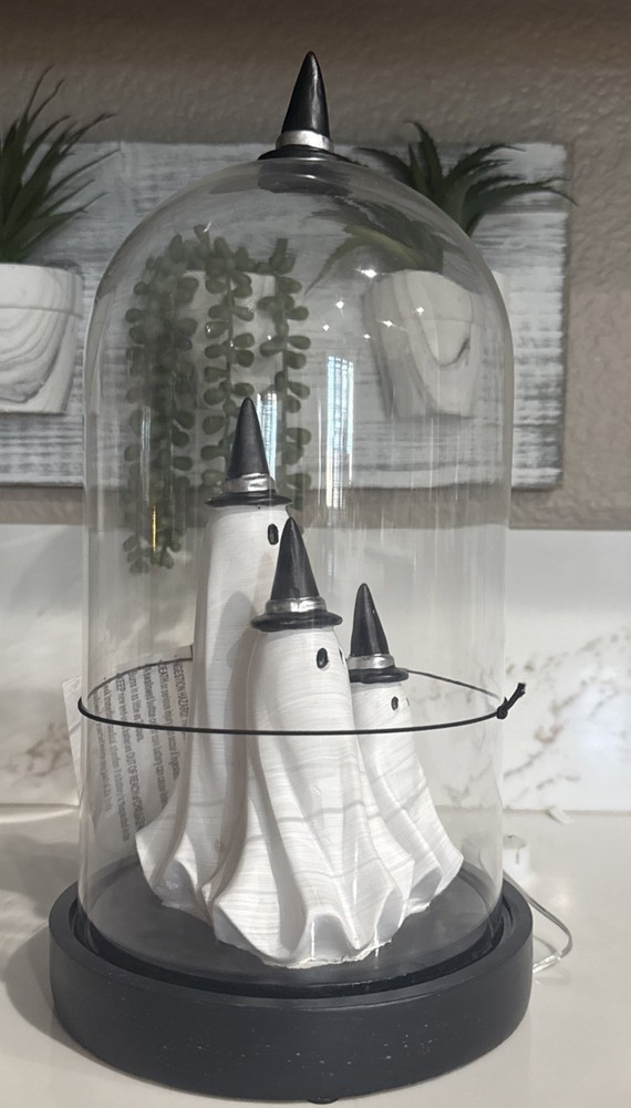 Halloween Light Up Ghost Cloche