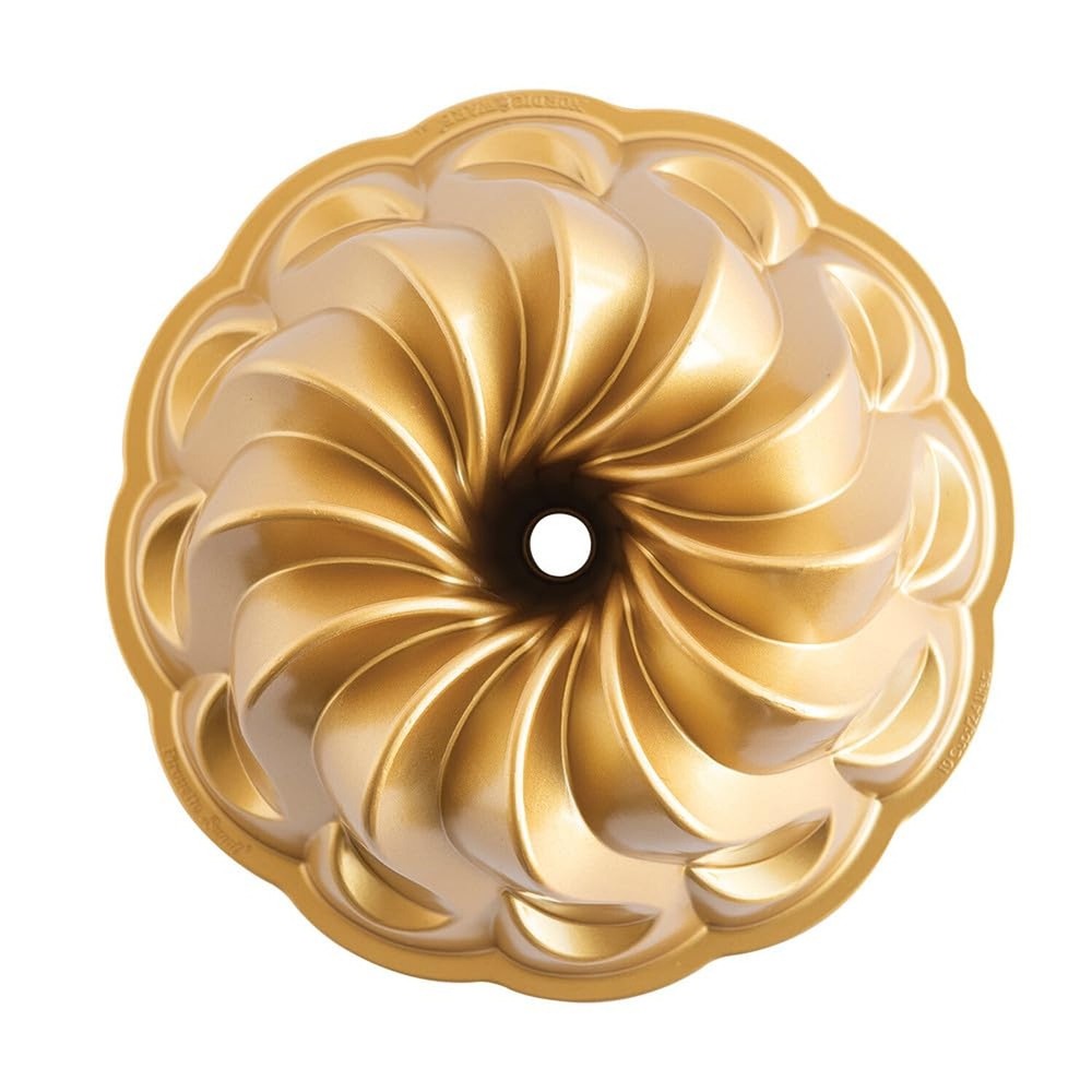 Nordic Ware Pirouette Bundt