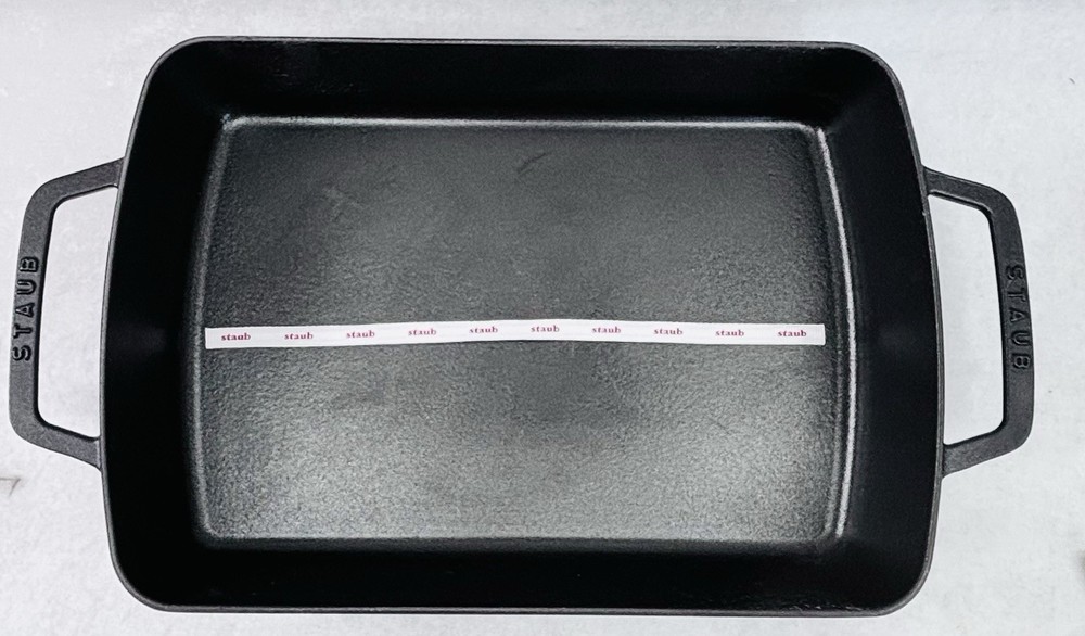 Staub Cast Iron Roasting Pan 15x10 Enamel Base Graphite Rectangular Roaster