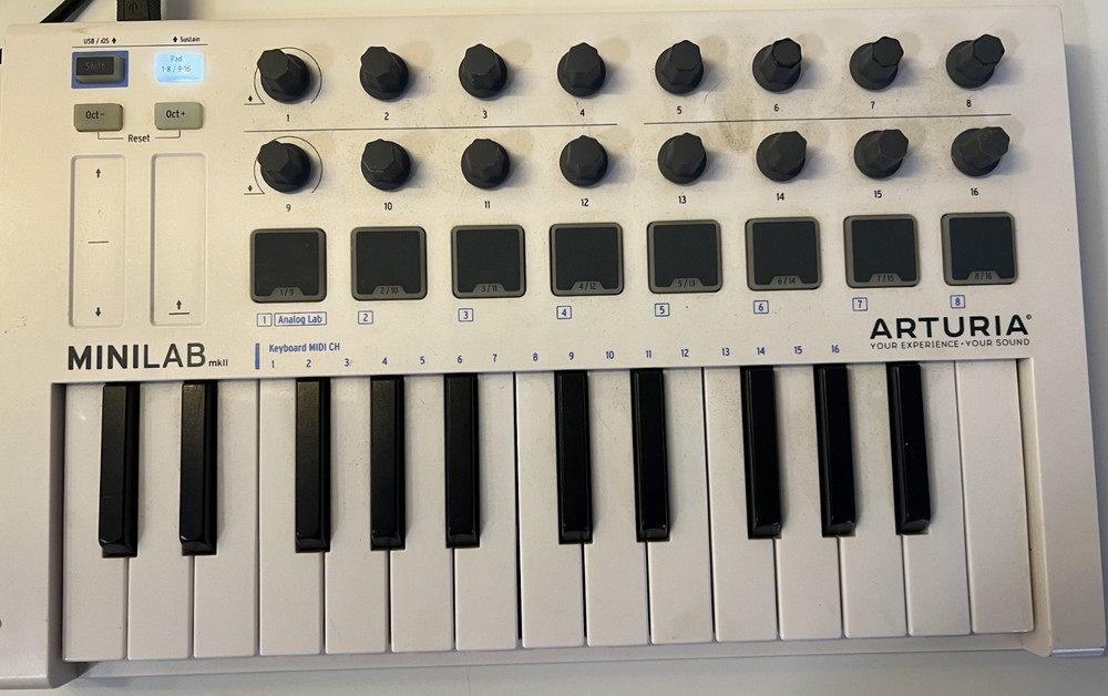 Arturia MiniLab MkII 25Key USB MIDI Controller Keyboard