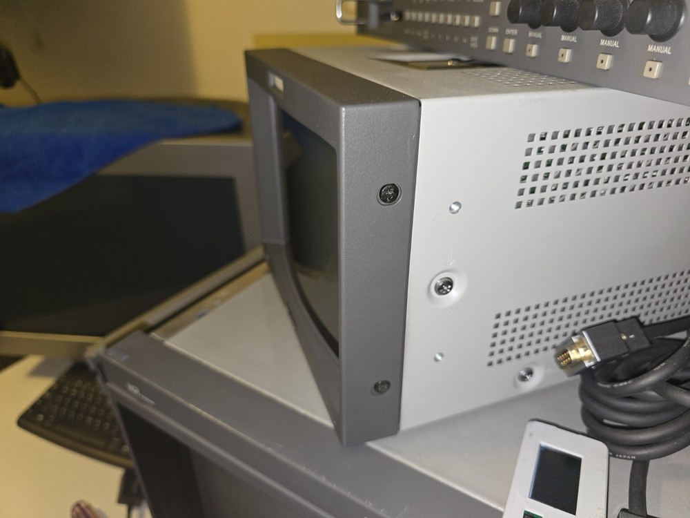 Bezel MASK 4:3 Sony BVM D9H5U D9H1 (READ)