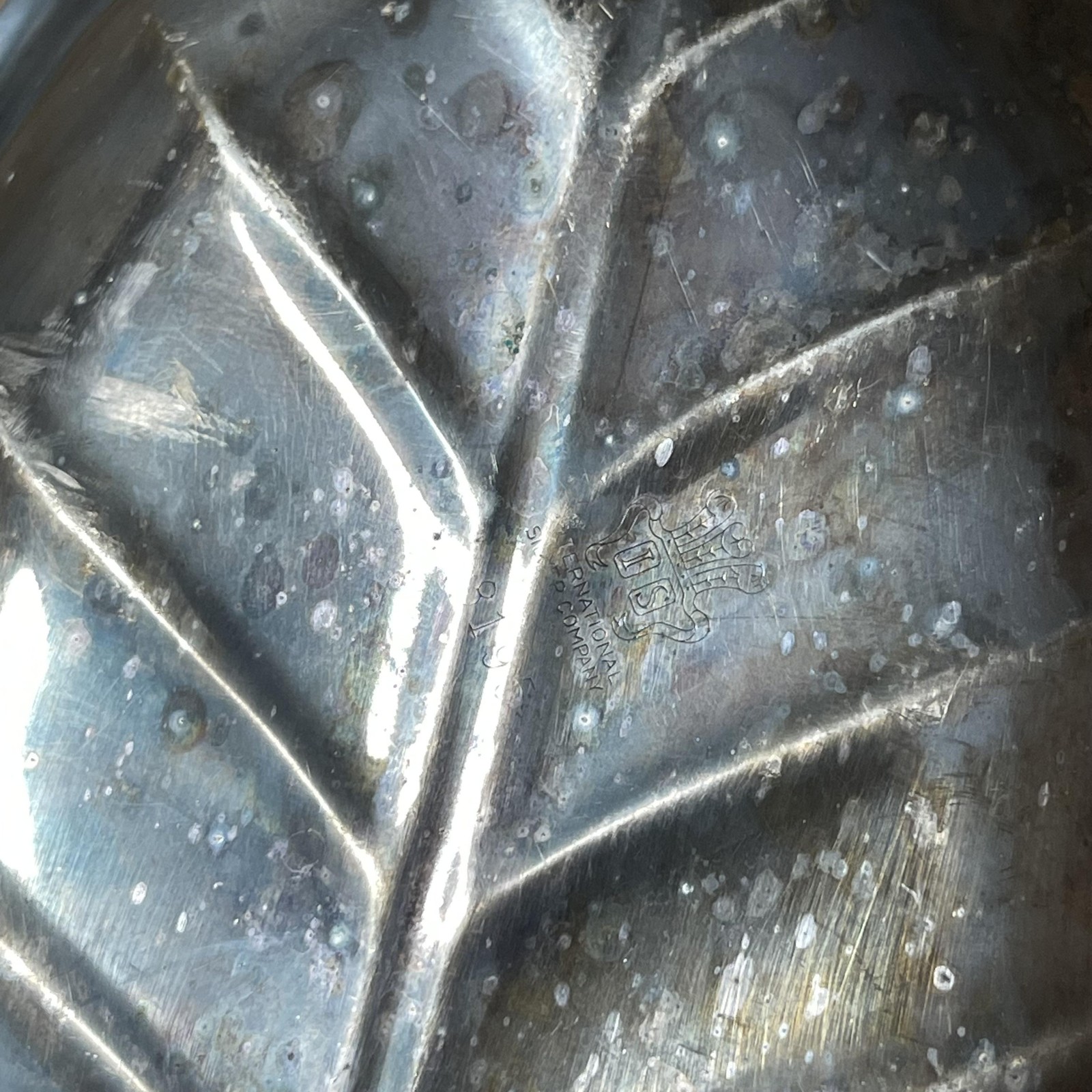 Vintage International Silver Co Leaf Tray Dish Silverplate Handle Candy Nut