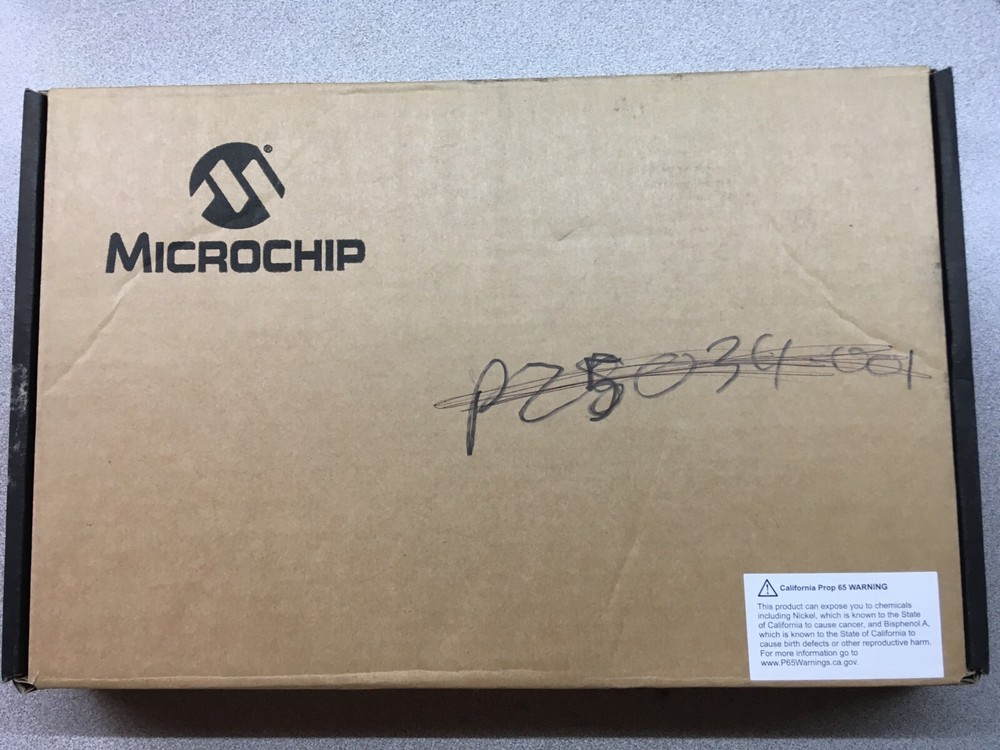 Microchip SmartRAID 3154-16i Storage Controller 16 2295000-R