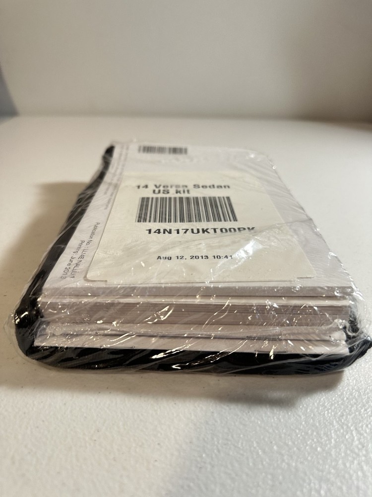 2013 Nissan Versa Owner's Manuals Set