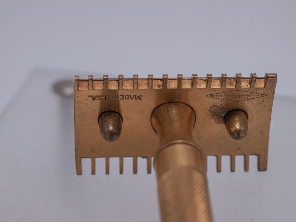 1920s - Gillette Old Type Double Edge Open Comb Razor - Cracked Handle!