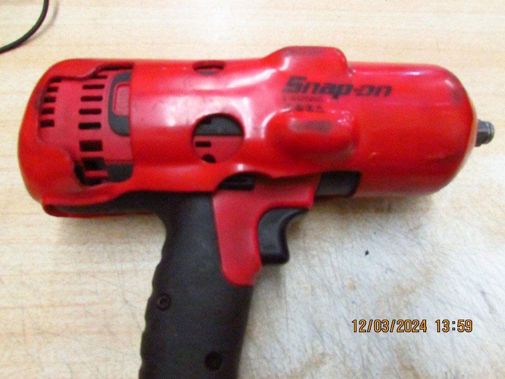 Snap on impact drill and 18 volt battery