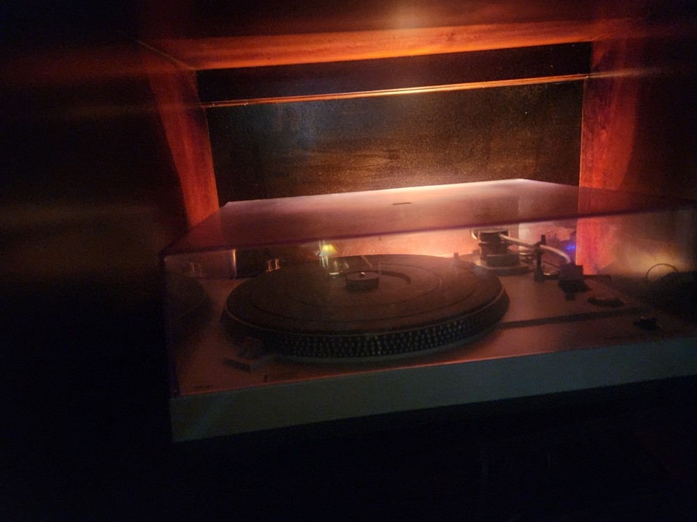 MCS Series Turntable (Modular Component Systems) Model 6710 Belt Drive. Technic