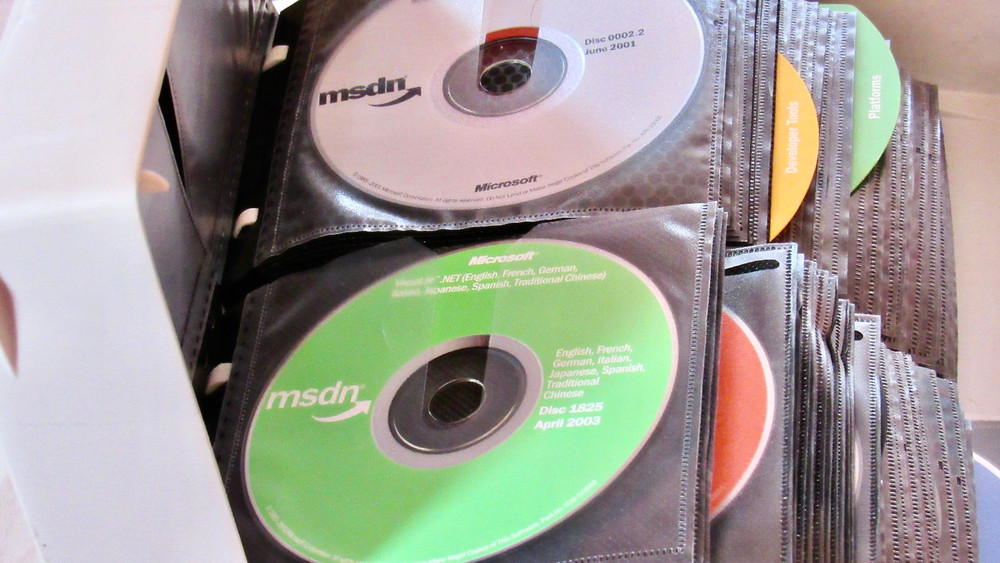 New MSDN Microsoft Developer Discs Library Archive Index SDK Platforms HARD CASE