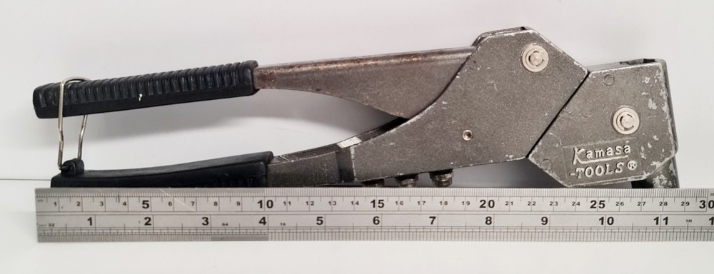 Kamasa Tools Clap Hand Riveter Pot Vintage