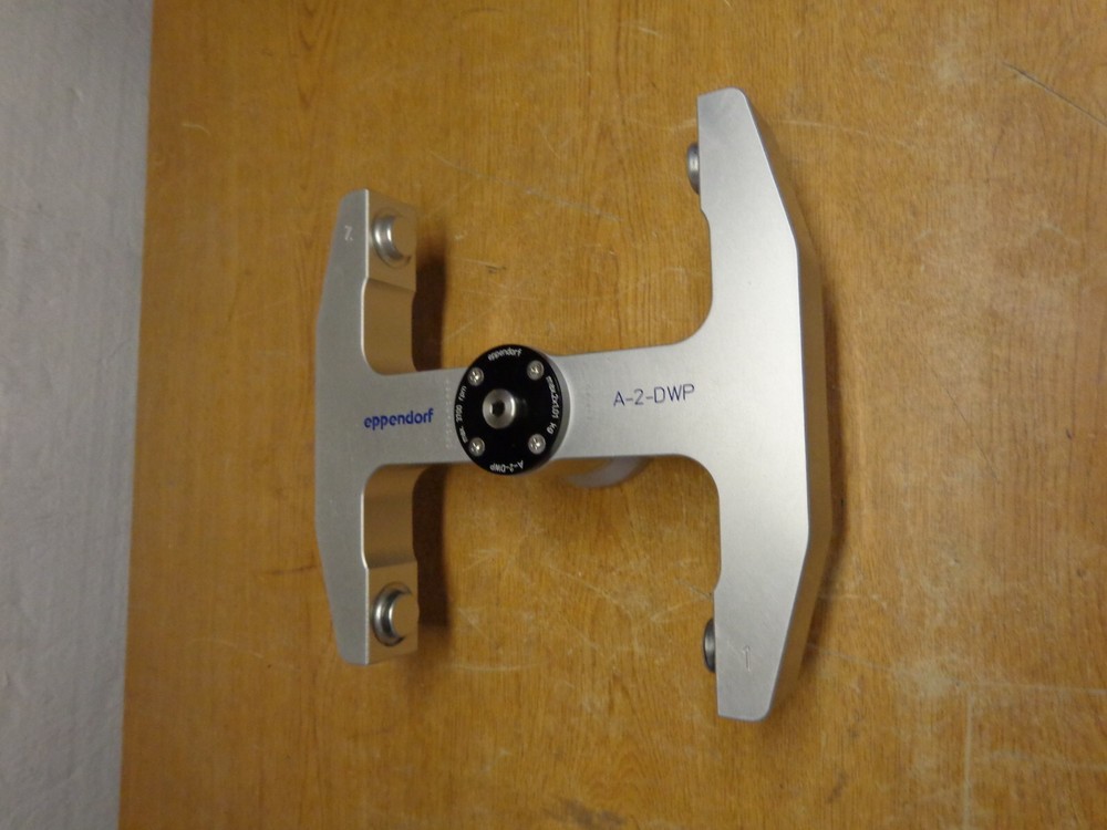 Eppendorf 5804 centrifuge A-2-DWP Deep Well Microplate Rotor