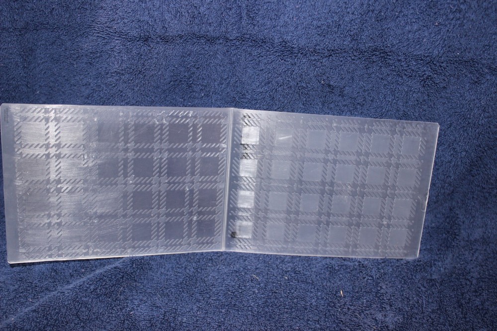 Cuttlebug Provo Craft Embossing Folder - Plaid