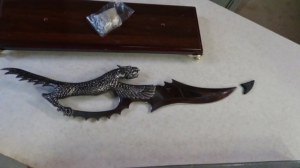 knife dagger sword impressive Gift