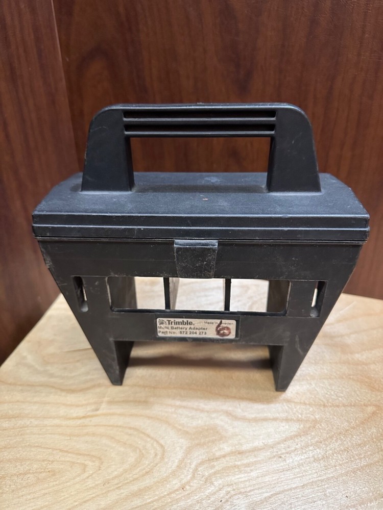 Trimble/Geodimeter/Spectra Multi Battery Adapter
